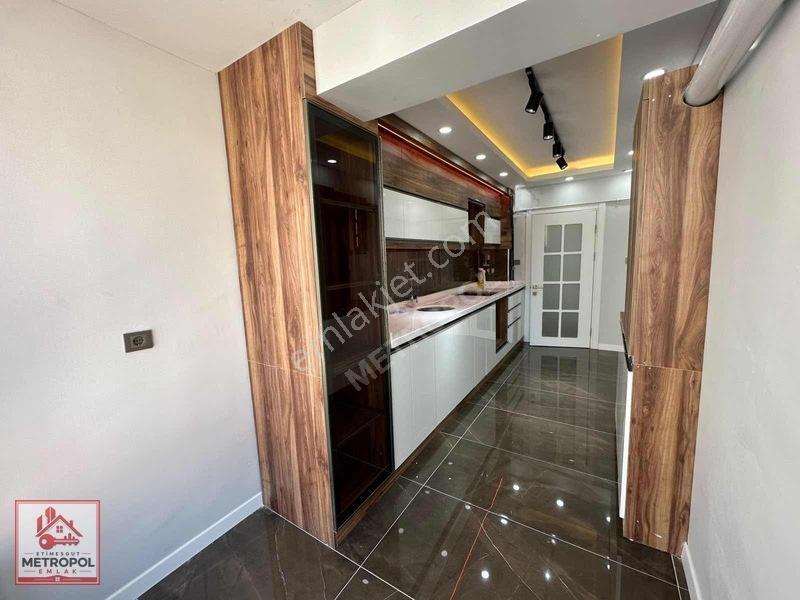 Etimesgut Süvari Mah. Kök Tapu Ön Cephe Full Yapılı 3+1 Daire — fotoğraf 5