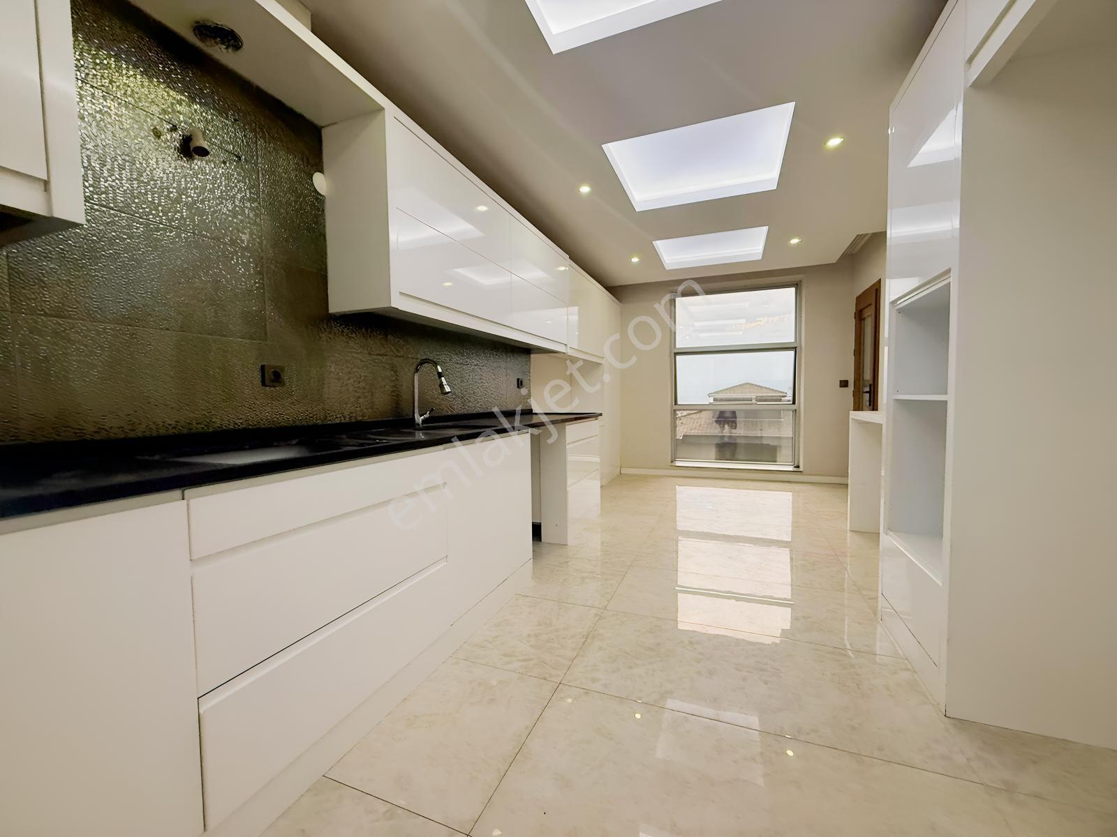 Yenişafak'ın En Güzel Konumu Full+full Site Konsept 180 M2 Daire