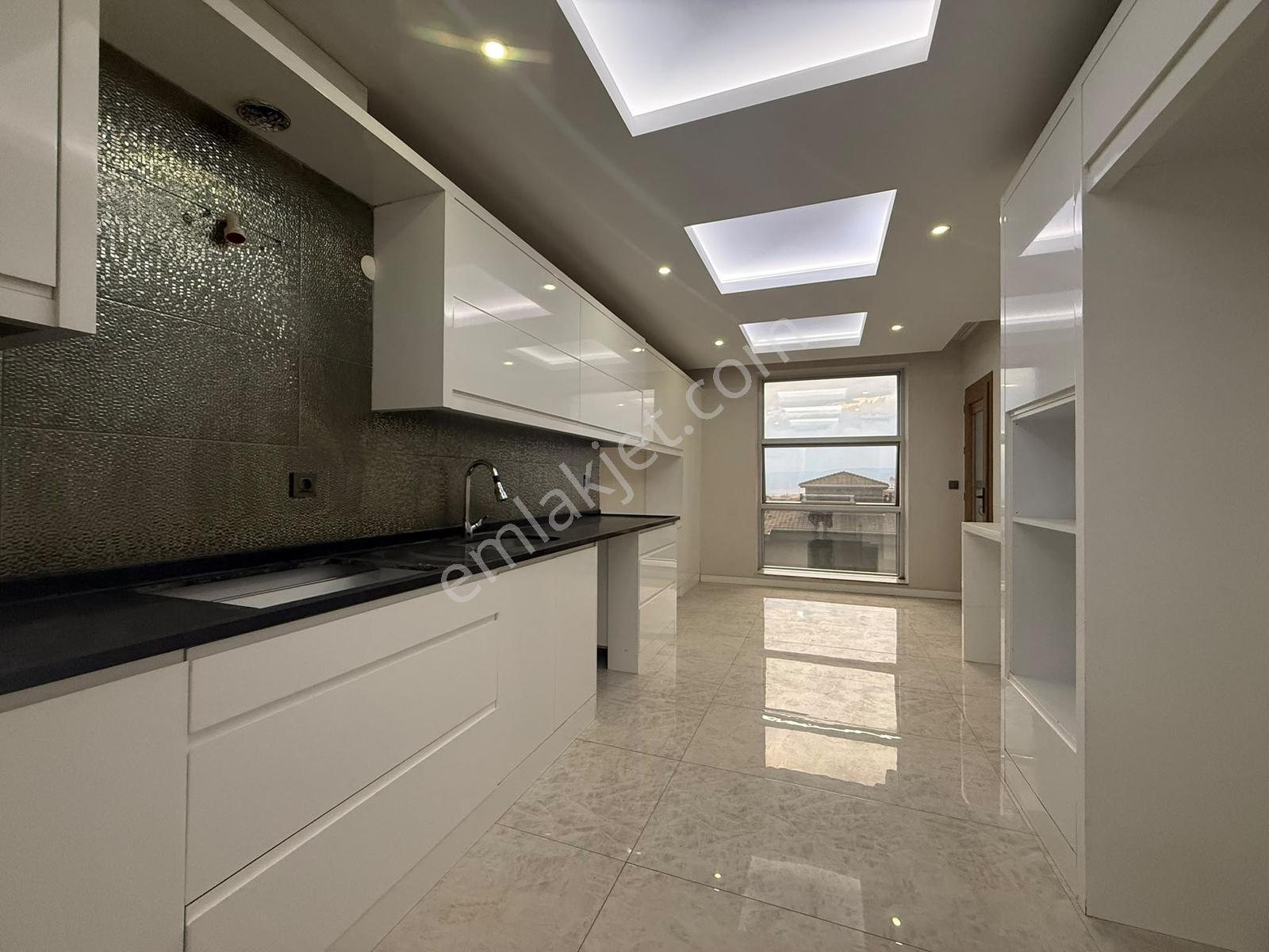 Yenişafak'ın En Güzel Konumu Full+full Site Konsept 180 M2 Daire — fotoğraf 2