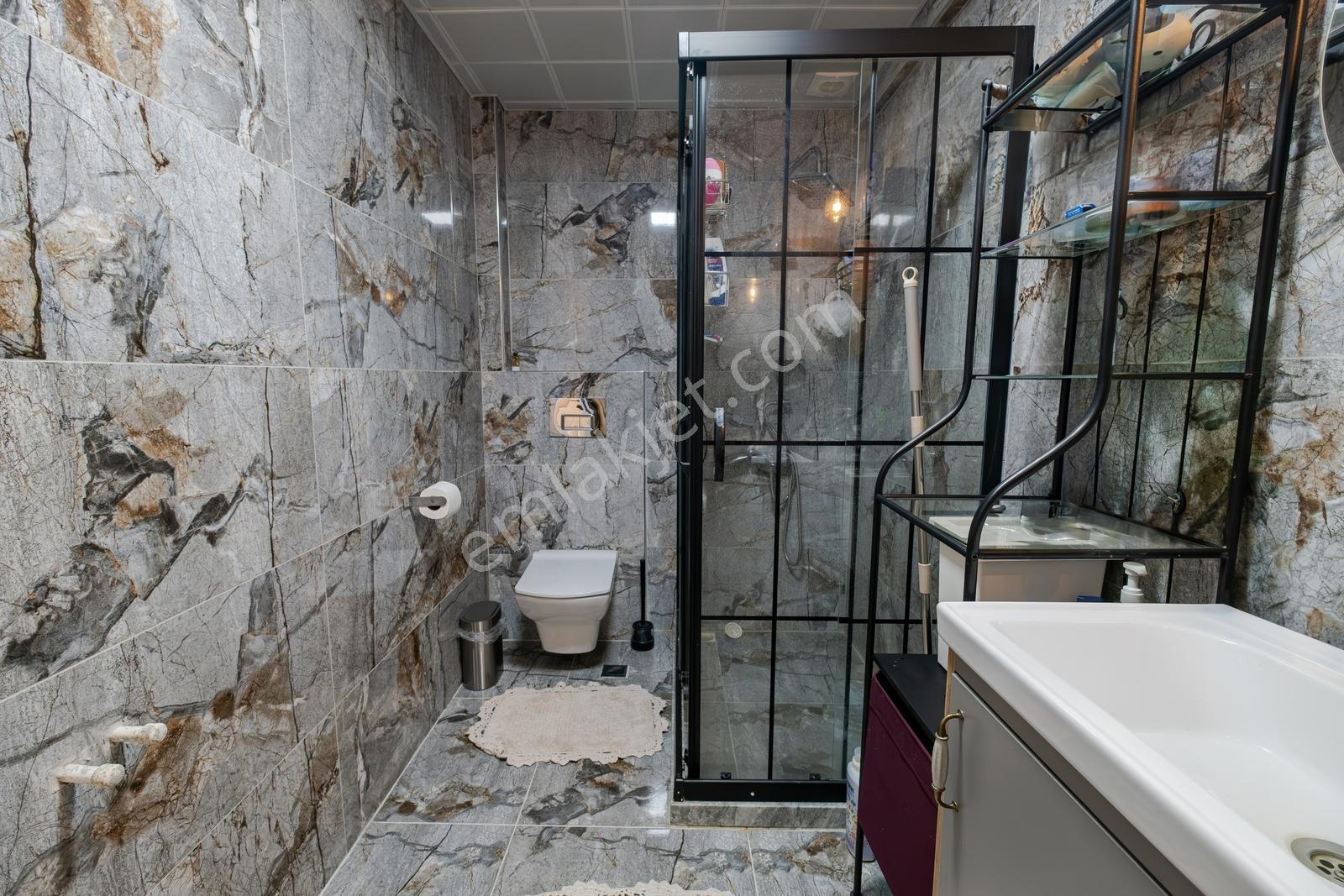 Foça Bağarası'nda Merkezi Konumda Satılık 3+1 Villa Isı Pompalı — fotoğraf 21