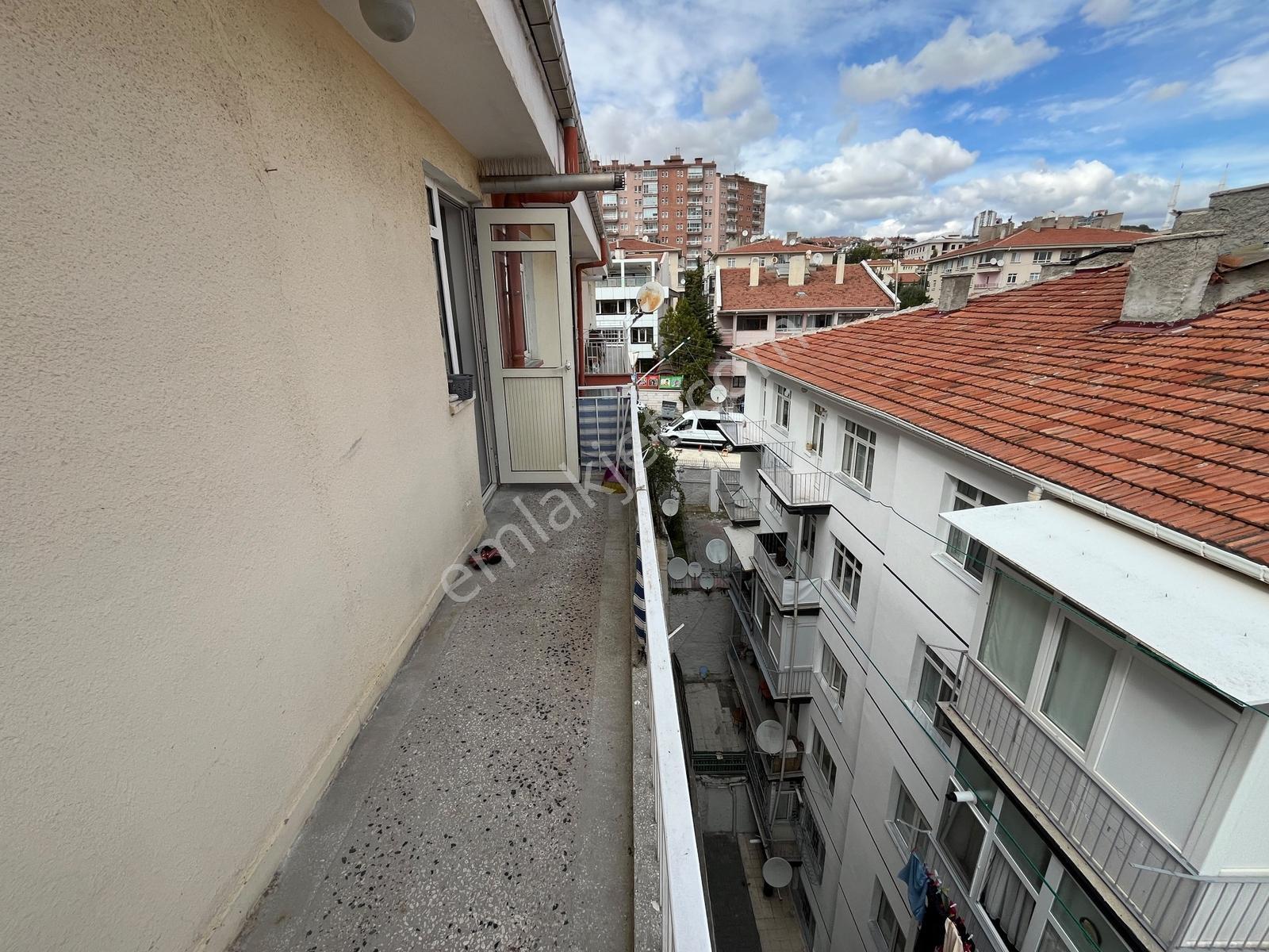 Ahiler'den Barışyolu Cd. Yakını 3+1 Manzaralı Katta Daire — fotoğraf 32