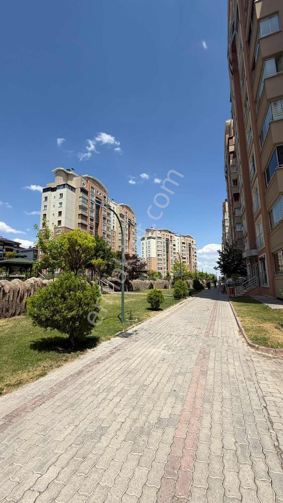 Novaland Yakını Site İçi 4+1 Satılık Bahçe Katı (pazarlıksız) — fotoğraf 11