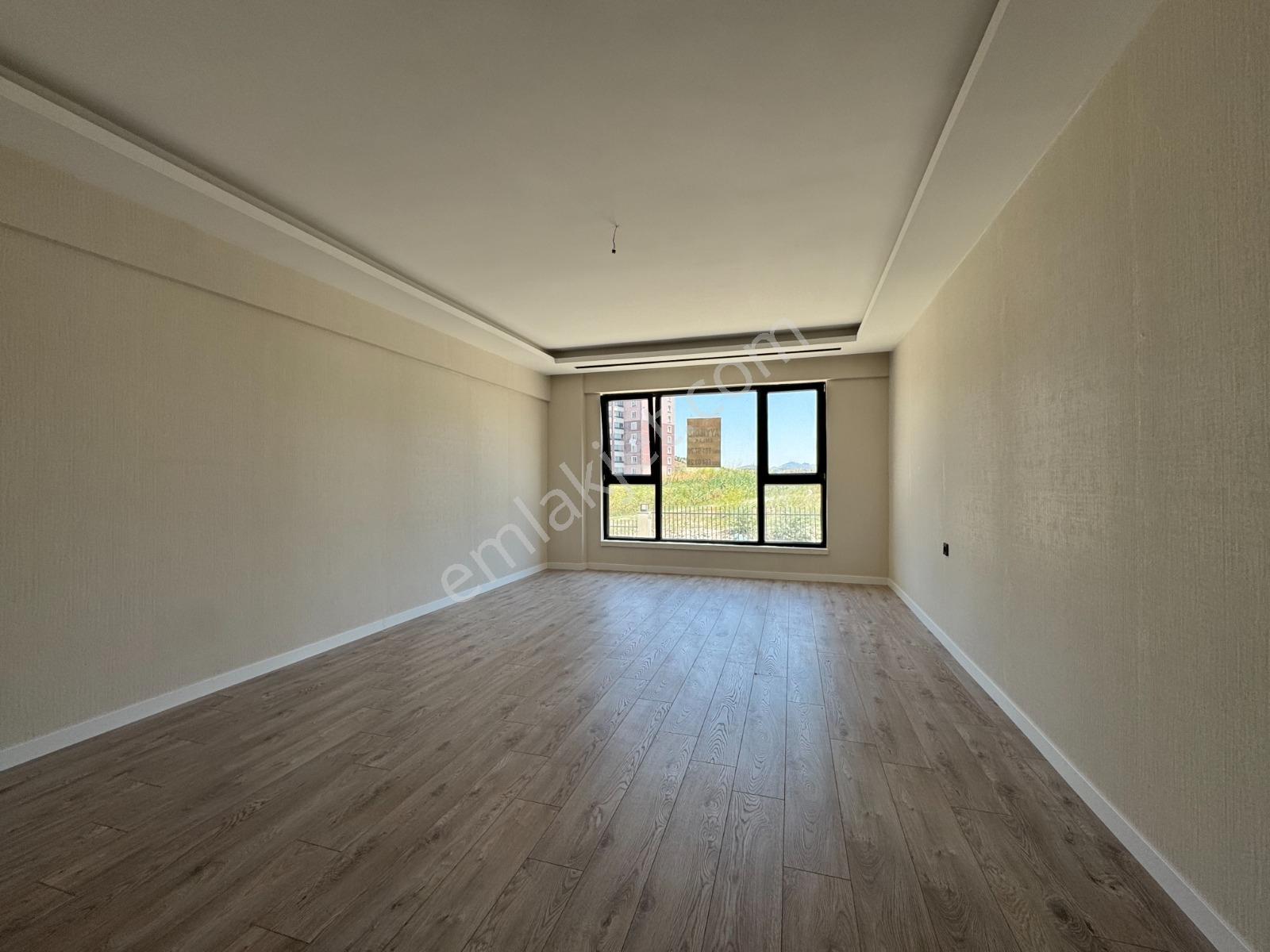 Kuzey'den 3+1 Sıfır Site'de Full Yapılı Merkezi Konumda Daire — fotoğraf 13