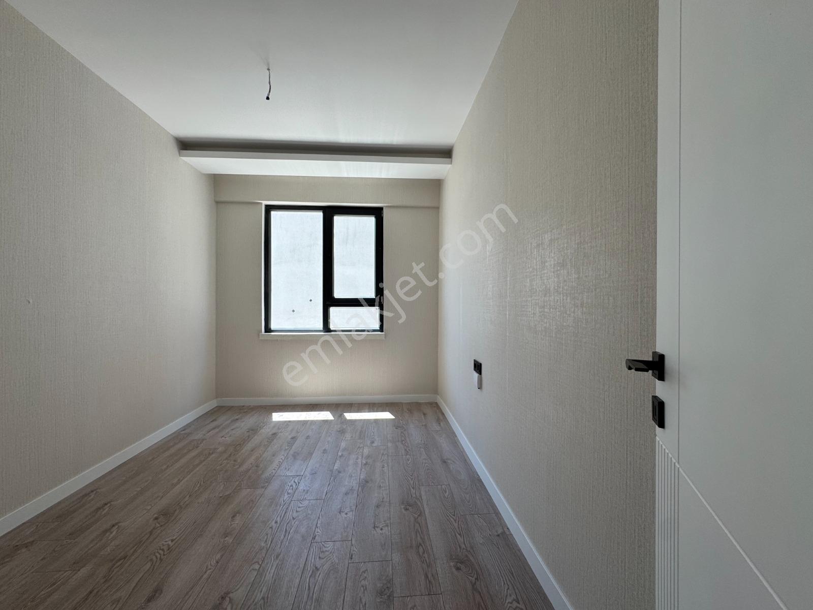 Kuzey'den 3+1 Sıfır Site'de Full Yapılı Merkezi Konumda Daire — fotoğraf 18