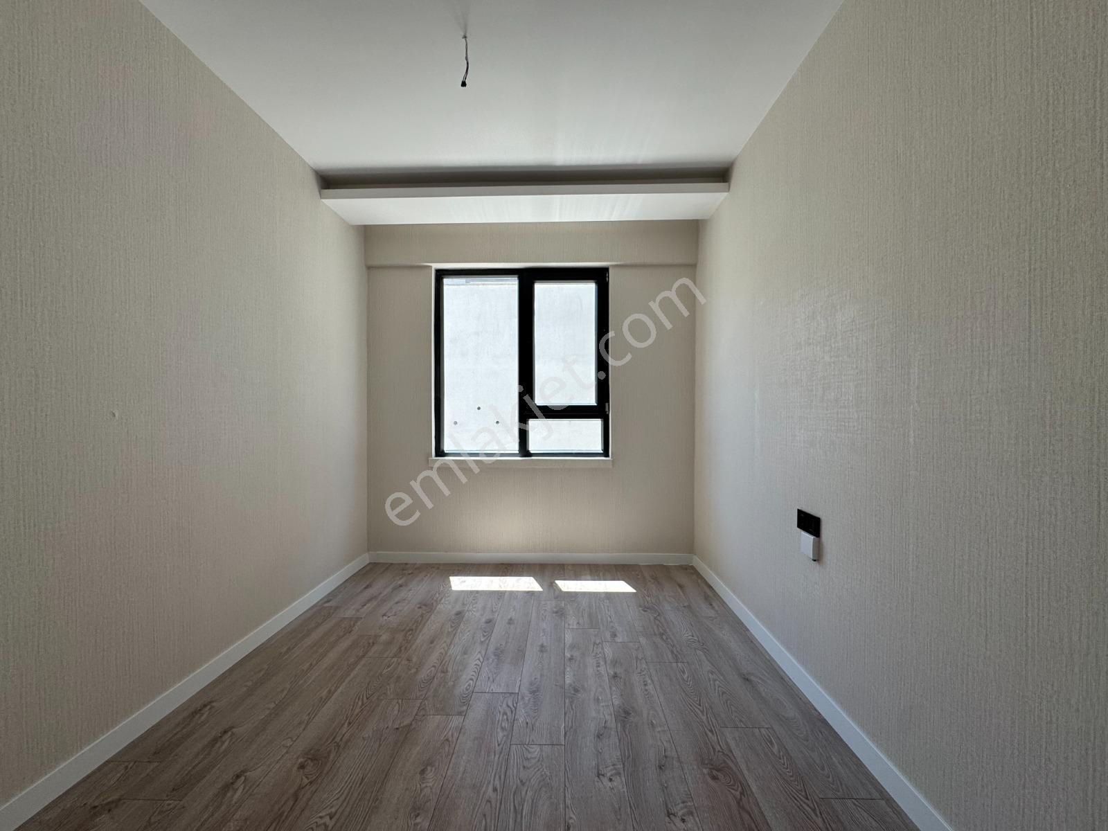 Kuzey'den 3+1 Sıfır Site'de Full Yapılı Merkezi Konumda Daire — fotoğraf 19