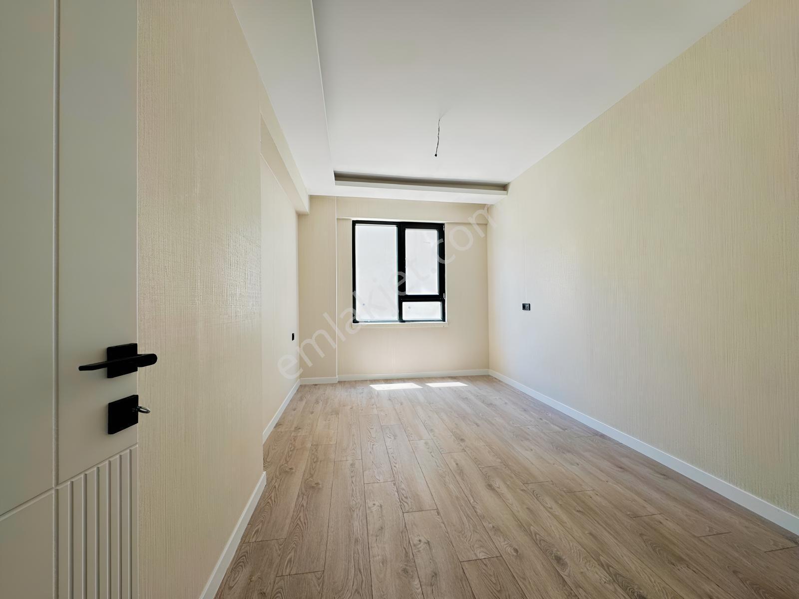 Kuzey'den 3+1 Sıfır Site'de Full Yapılı Merkezi Konumda Daire — fotoğraf 21