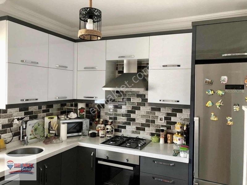 Remax Şehır'den Yalova Sahilde Satılık 3+1 Daire Masrafsız — fotoğraf 6