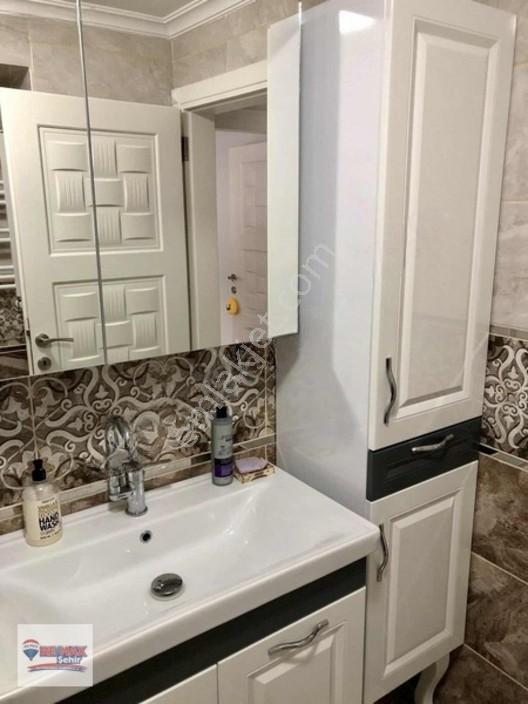 Remax Şehır'den Yalova Sahilde Satılık 3+1 Daire Masrafsız — fotoğraf 8
