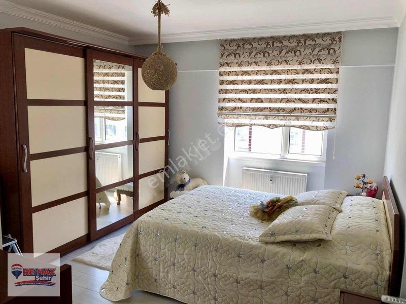 Remax Şehır'den Yalova Sahilde Satılık 3+1 Daire Masrafsız — fotoğraf 12