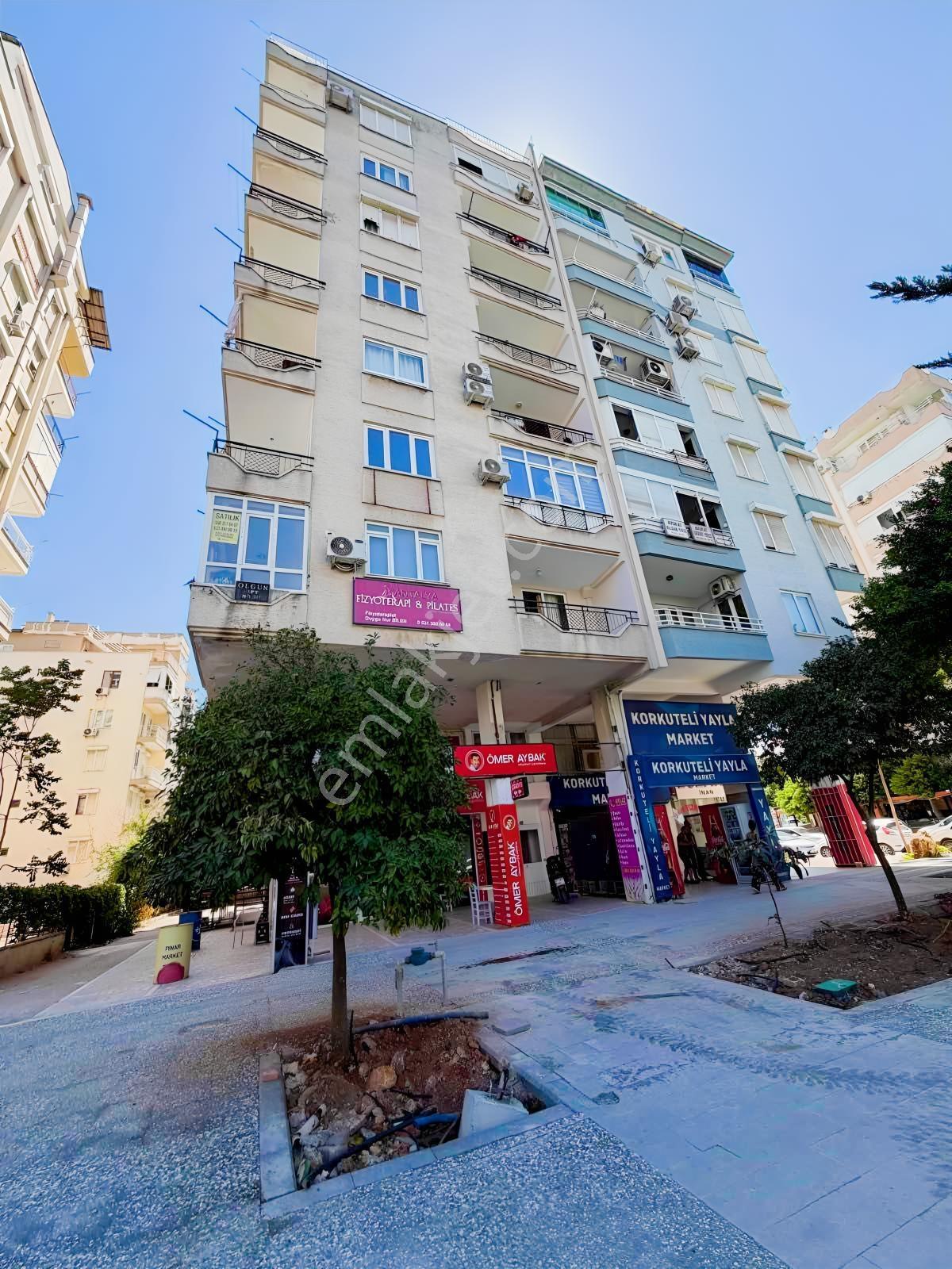 Yüzüncü Yıl'Da Cadde Üzeri 2+1 Satılık Daire