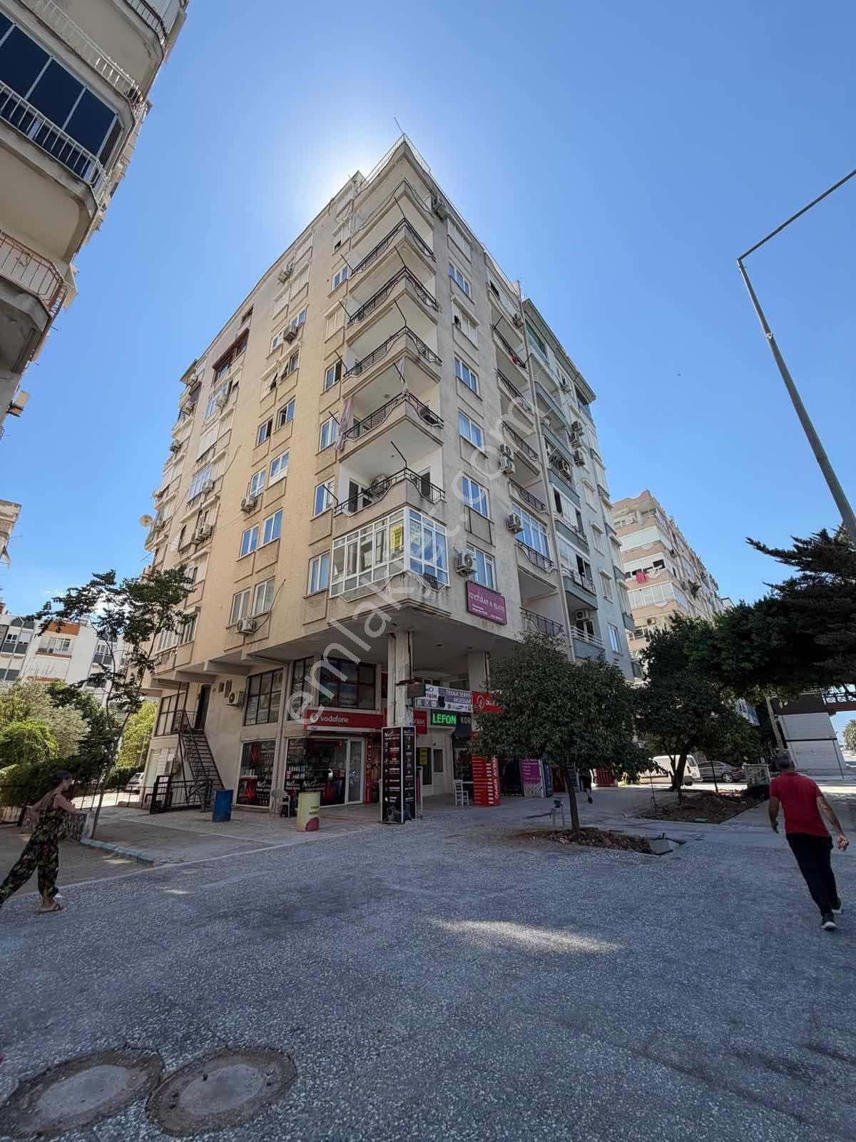 Yüzüncü Yıl'da Cadde Üzeri 2+1 Satılık Daire — fotoğraf 13