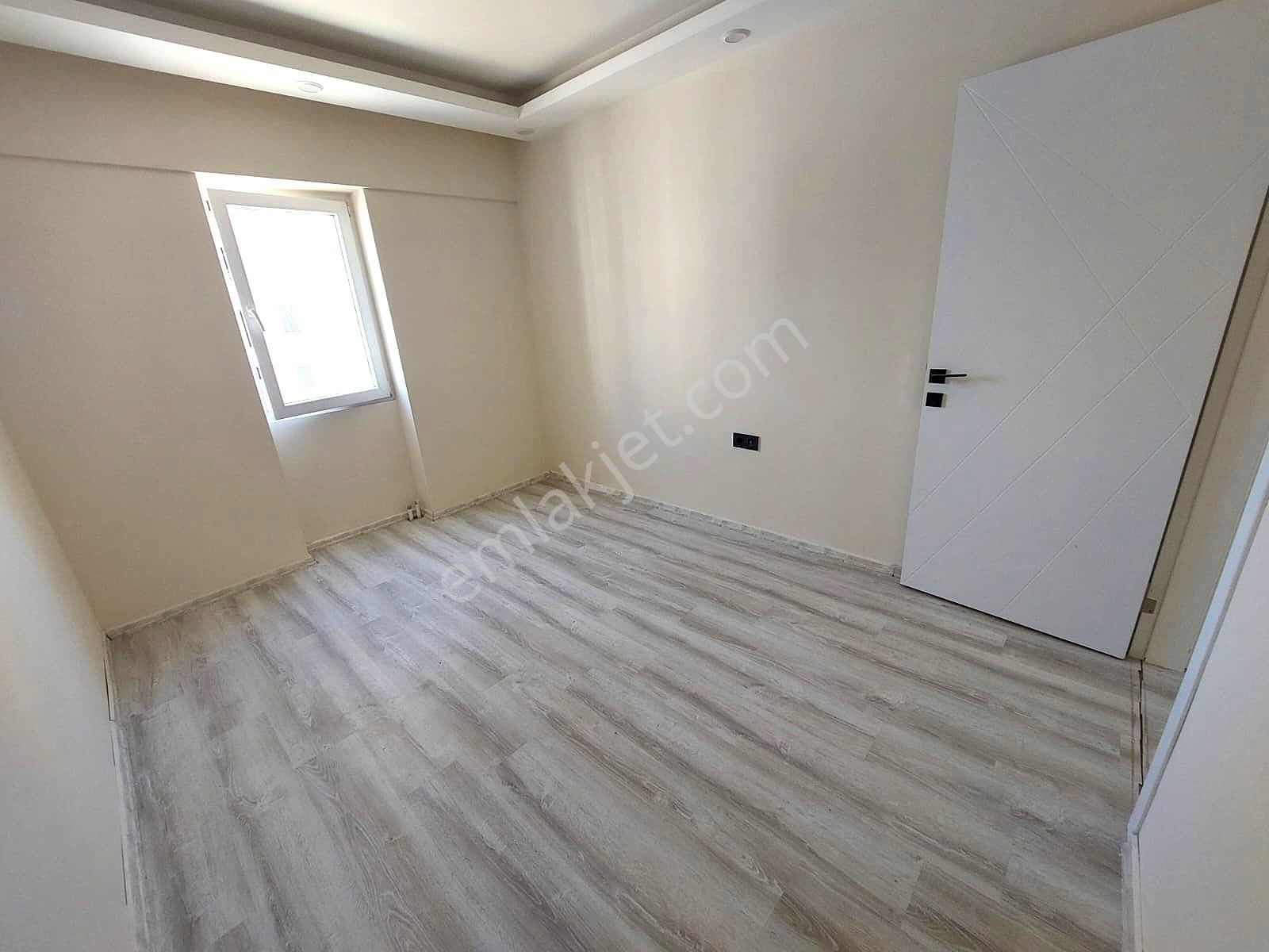 Kuşadası Değirmendere'de Kısmi Deniz Manzaralı 2+1 Satılık Daire — fotoğraf 14