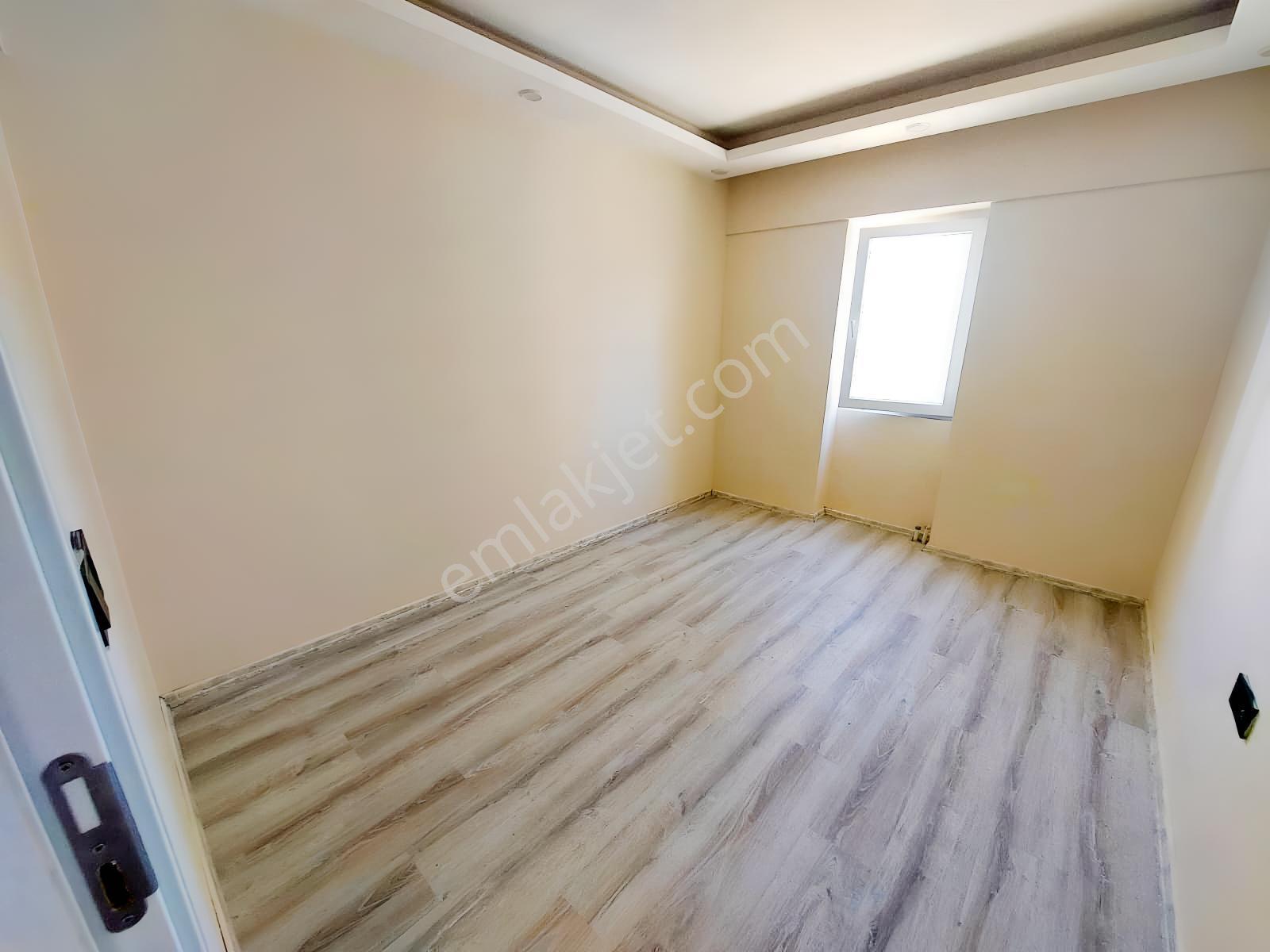 Kuşadası Değirmendere'de Kısmi Deniz Manzaralı 2+1 Satılık Daire — fotoğraf 15