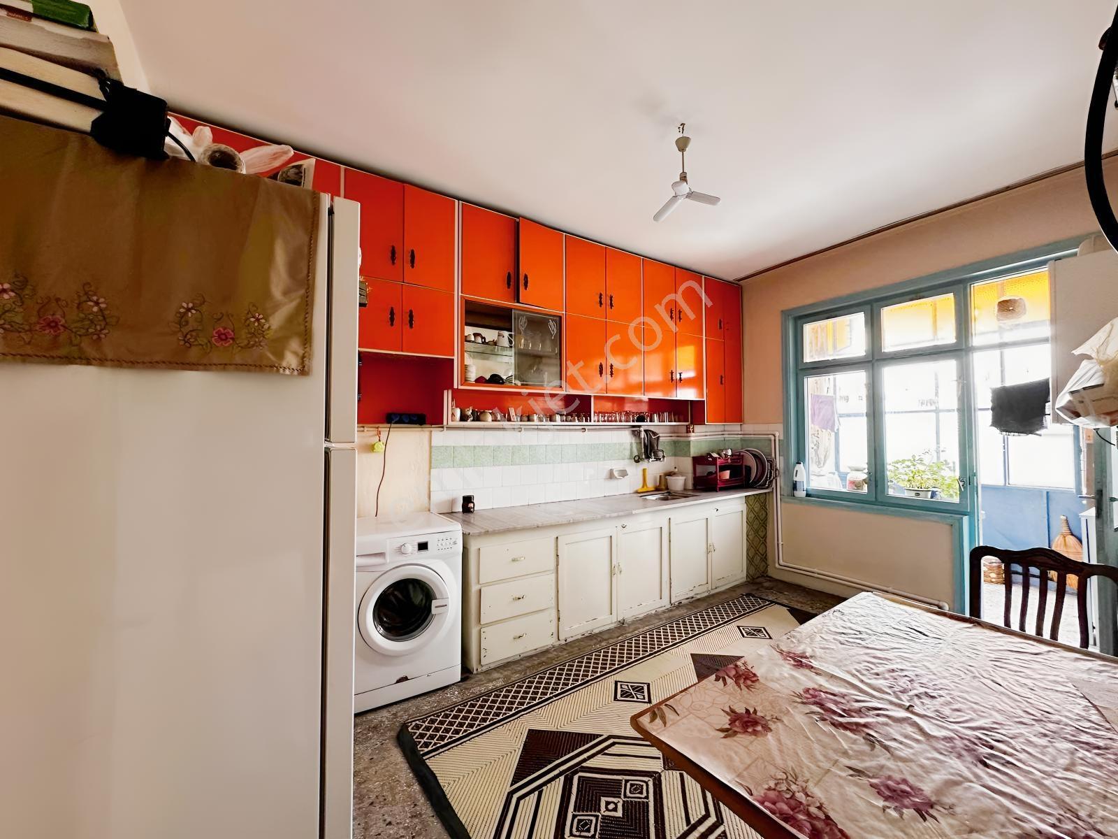 Keçeciler Mh Araplar Cd Satılık 4+1 Arakat Hazır Kiracılı Daire — fotoğraf 3