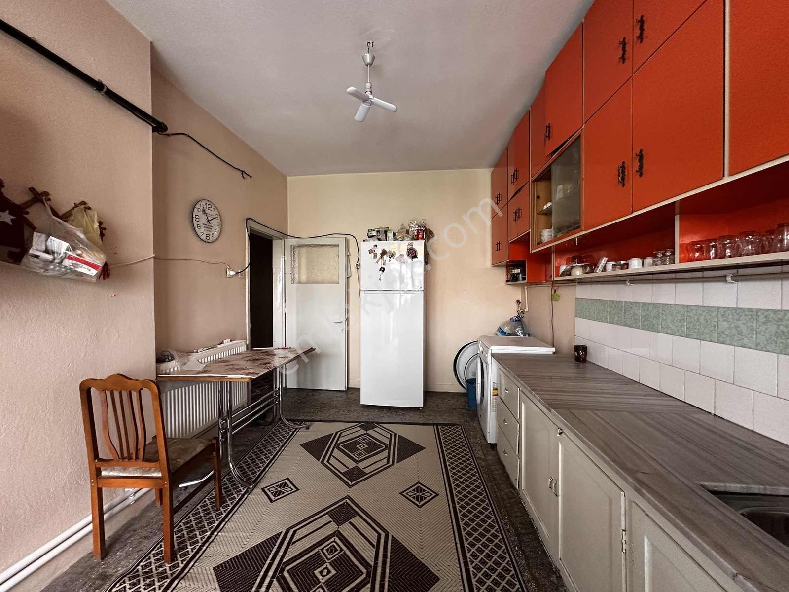 Keçeciler Mh Araplar Cd Satılık 4+1 Arakat Hazır Kiracılı Daire — fotoğraf 4