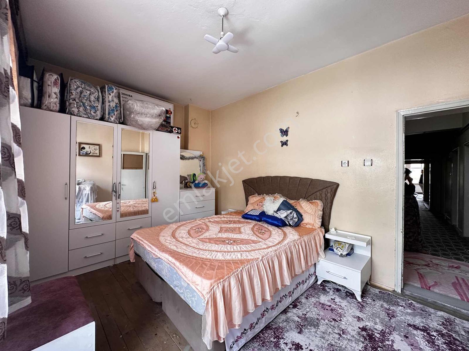 Keçeciler Mh Araplar Cd Satılık 4+1 Arakat Hazır Kiracılı Daire — fotoğraf 14