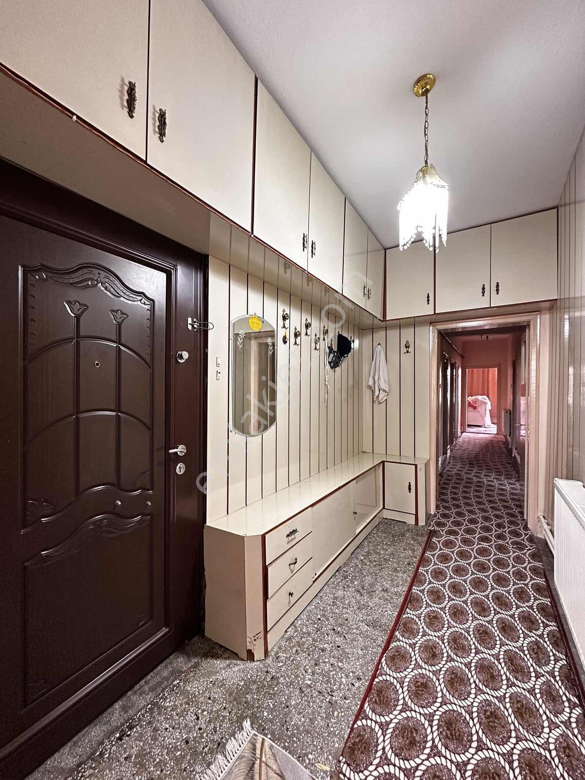 Keçeciler Mh Araplar Cd Satılık 4+1 Arakat Hazır Kiracılı Daire — fotoğraf 19