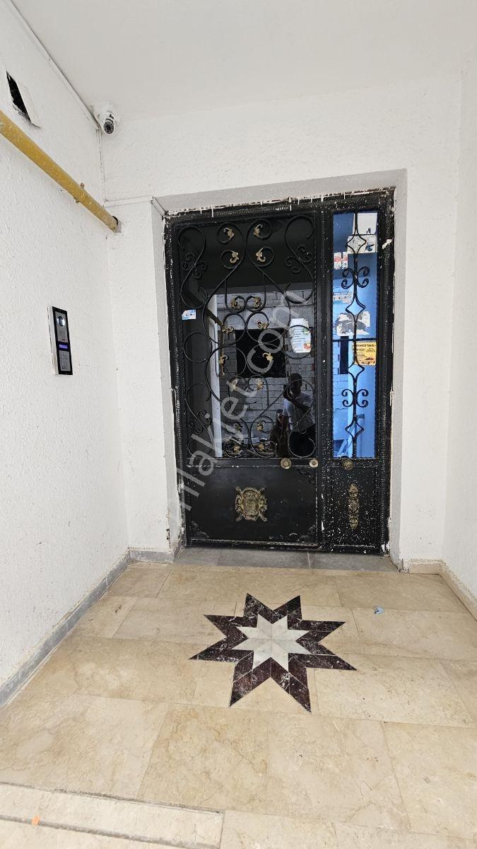 Çekmece De Ara Kat Yola Cepheli 3+1 Doğalgazlı Ferah Daire — fotoğraf 10