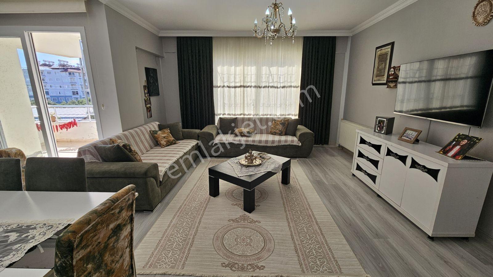 Çekmece De Ara Kat Yola Cepheli 3+1 Doğalgazlı Ferah Daire — fotoğraf 16