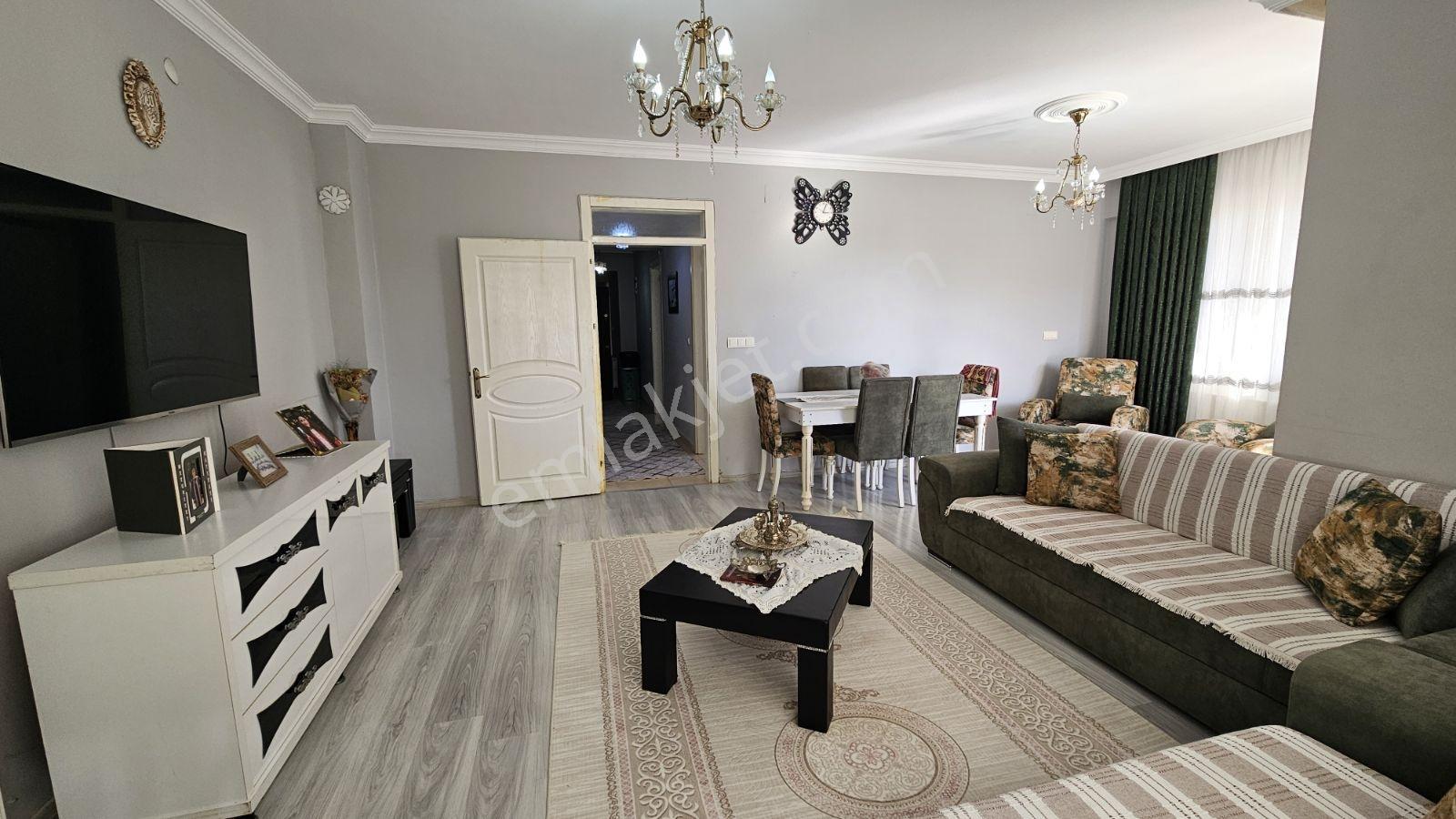 Çekmece De Ara Kat Yola Cepheli 3+1 Doğalgazlı Ferah Daire — fotoğraf 18