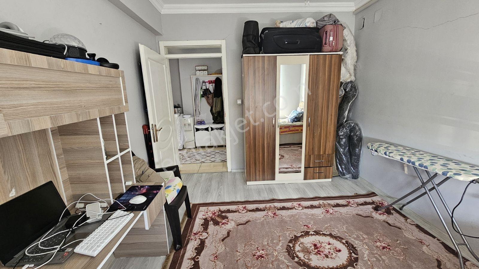 Çekmece De Ara Kat Yola Cepheli 3+1 Doğalgazlı Ferah Daire — fotoğraf 26