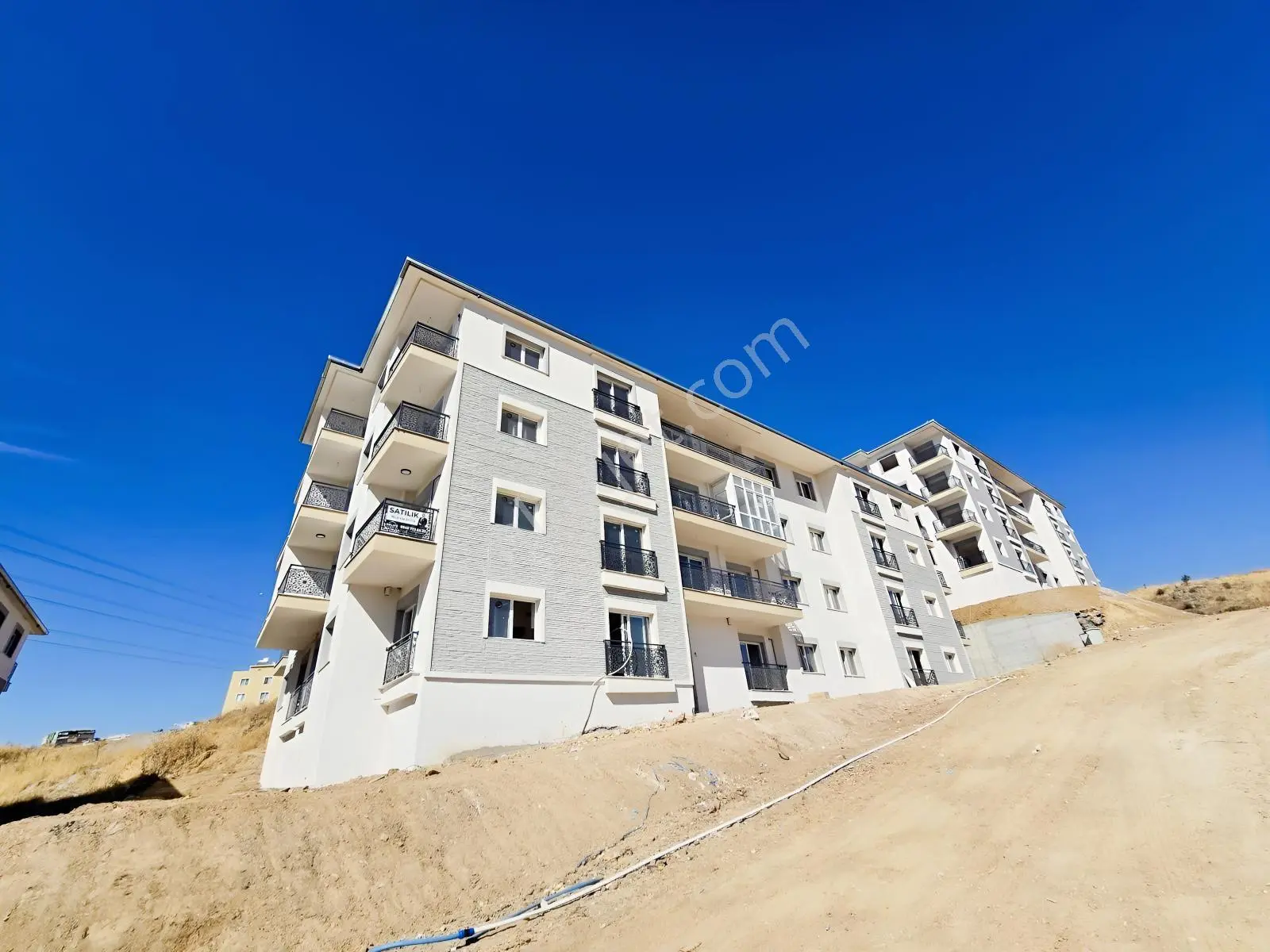 Aliağa Havuzlu Site İçerisinde Sıfır Lüks 2+1 Daire — fotoğraf 2