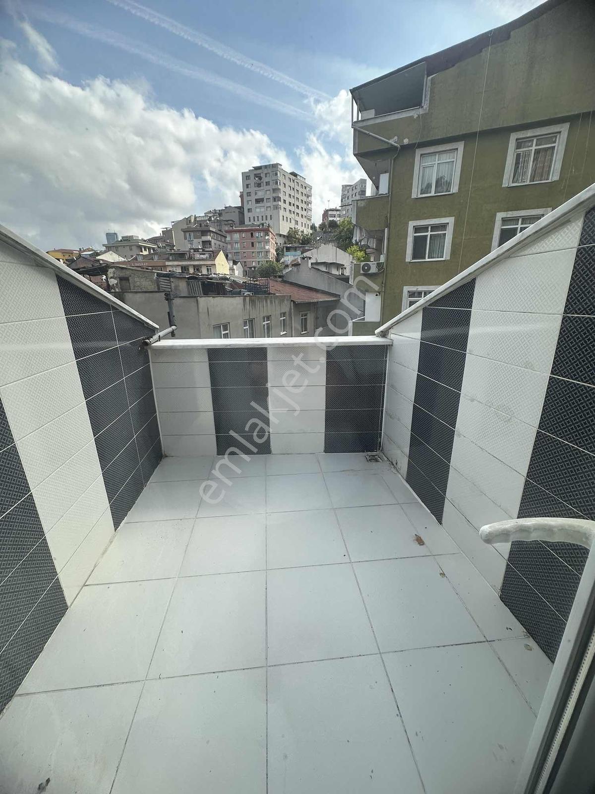 Kağıthane Hürriyyet Mah 4+1 Metro Yürüme Mesafe Satılık Dubleks — fotoğraf 15