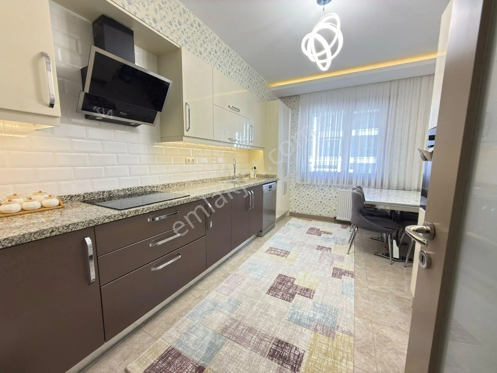 Pursaklar Merkez'de Satılık Bakımlı 3+1 Daire — fotoğraf 5