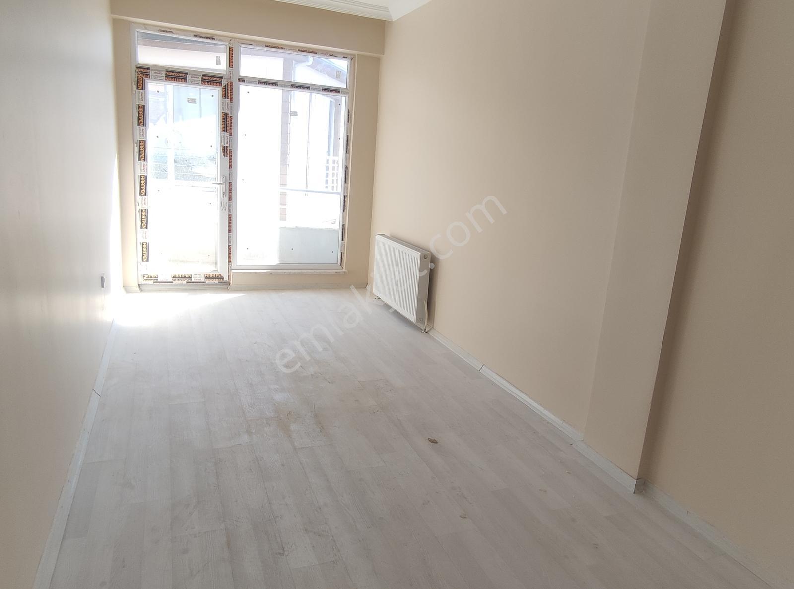 Devlet Hastanesi Civarı Ayça'dan Satılık 2+1 Arakat Daire — fotoğraf 4