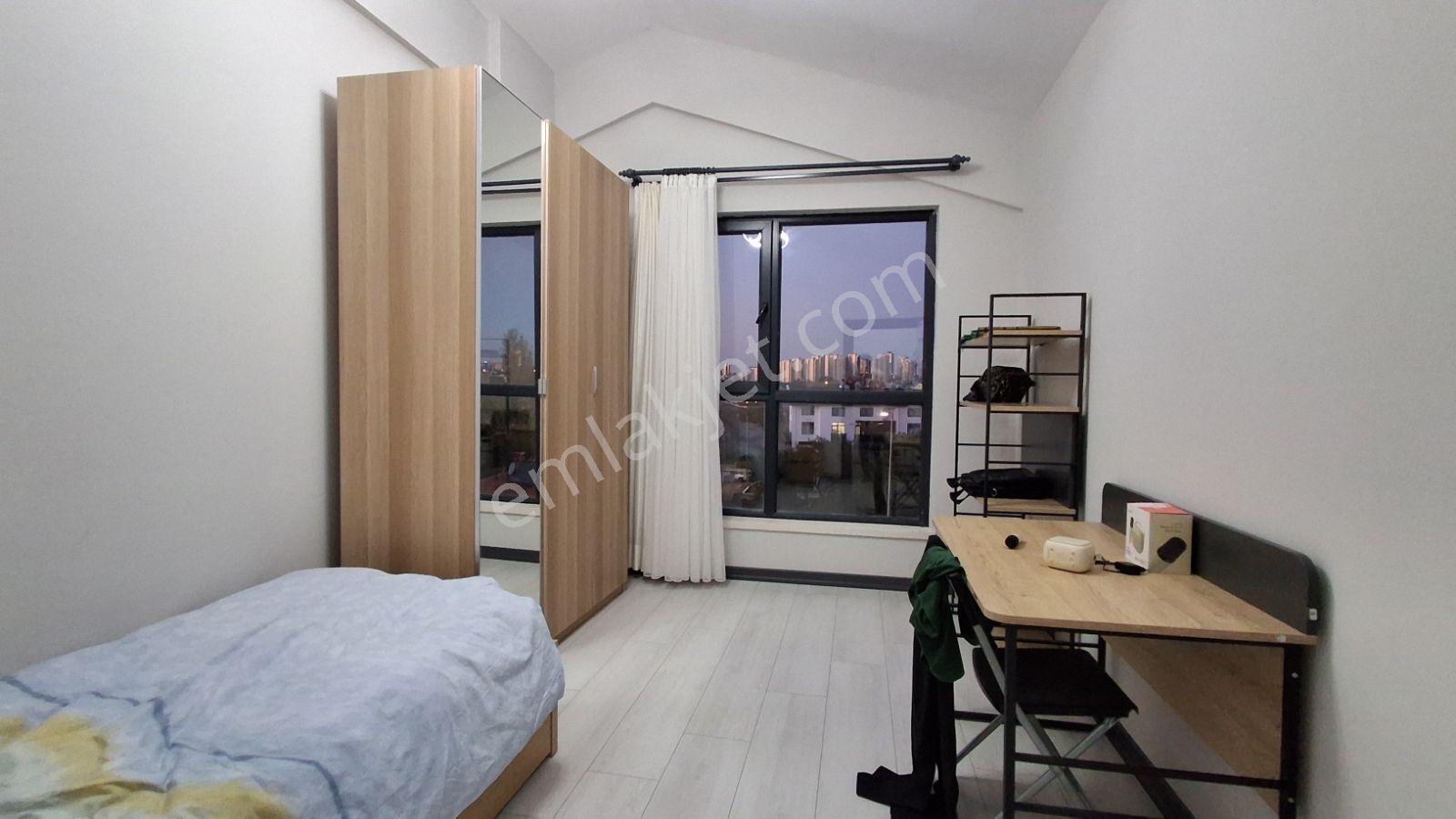 Alaçatı'dan Bulvara Yakın/ Önü Açık /geniş 3+1 — fotoğraf 13