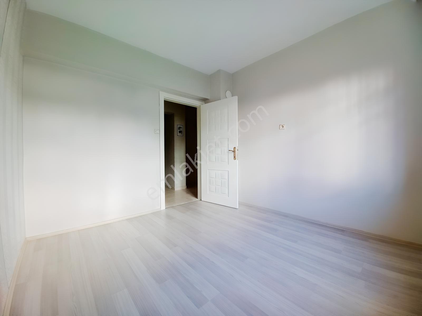Kuzey'den Devlet Hastanesi Yakını 2+1 Giriş Kat Satılık Daire — fotoğraf 15