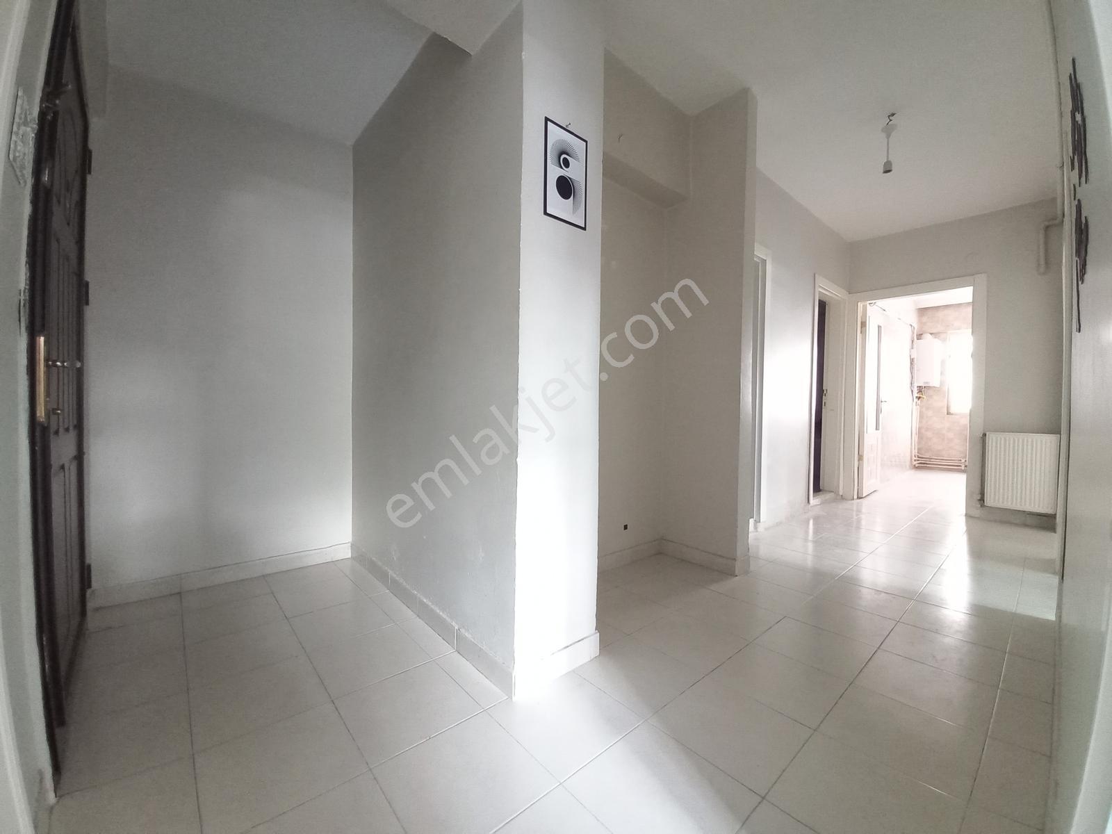 Kuzey'den Devlet Hastanesi Yakını 2+1 Giriş Kat Satılık Daire — fotoğraf 24