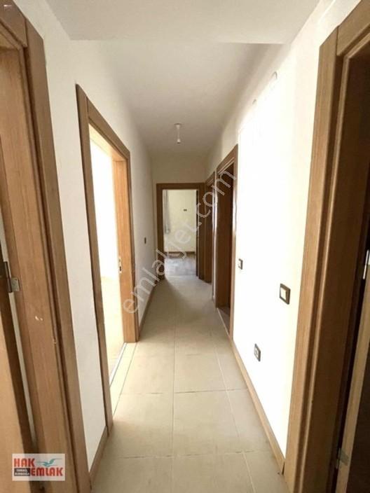 Hak Emlak 'tan Boğazıçı Toki'de 2 + 1 Satılık Daıre — fotoğraf 11