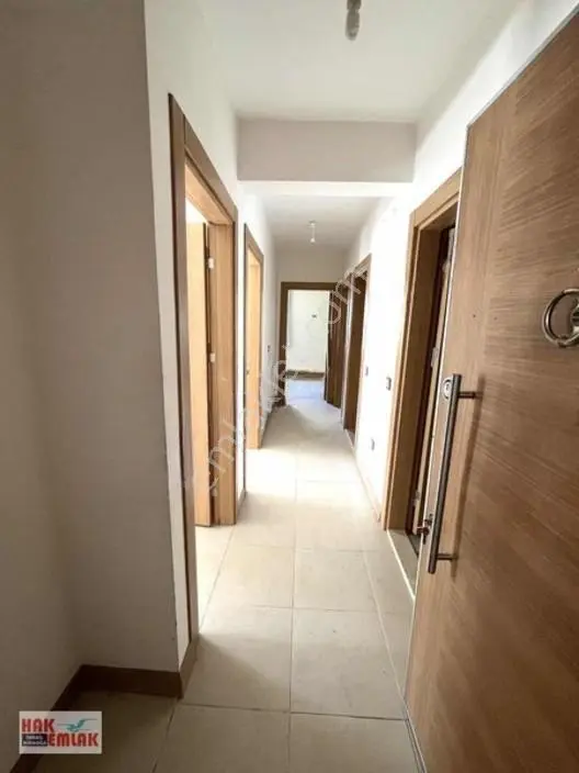 Hak Emlak 'tan Boğazıçı Toki'de 2 + 1 Satılık Daıre — fotoğraf 13