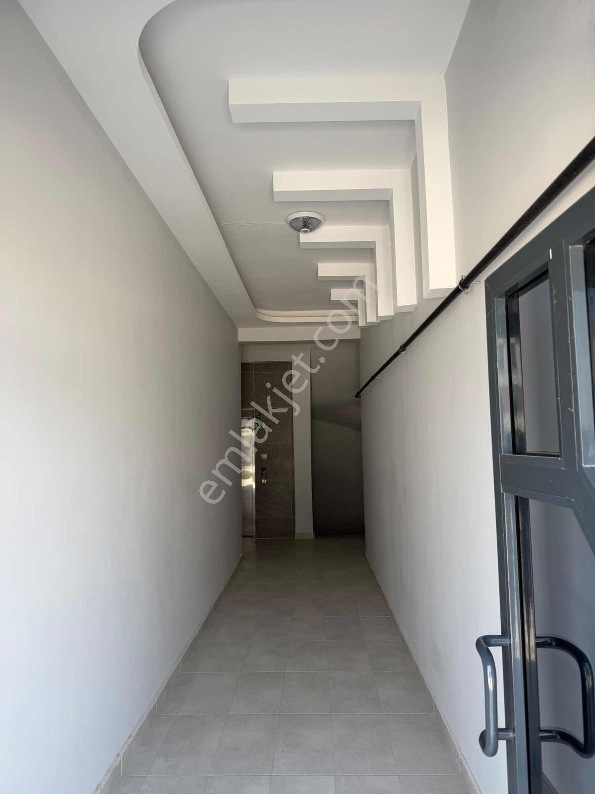 Karaman Yolu Caddesin'de Satılık 3+1 Sıfır Arakat Daire — fotoğraf 8