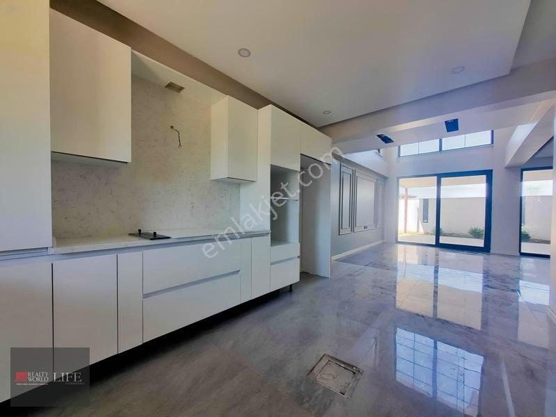 Rw Lıfe // Zincirlikuyu Mahallesinde Satılık Villa — fotoğraf 7