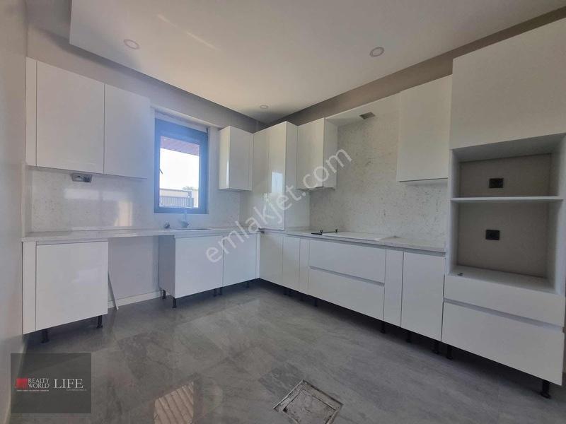 Rw Lıfe // Zincirlikuyu Mahallesinde Satılık Villa — fotoğraf 8