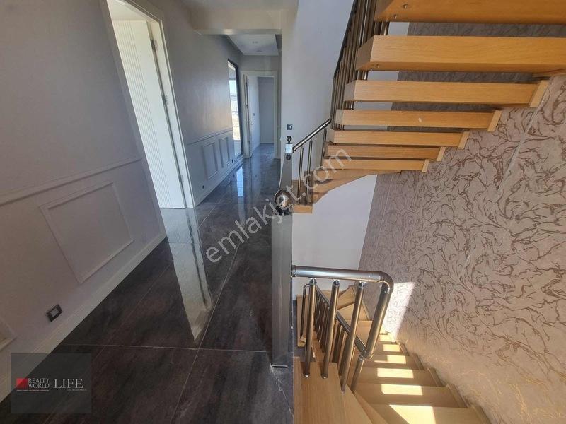 Rw Lıfe // Zincirlikuyu Mahallesinde Satılık Villa — fotoğraf 20