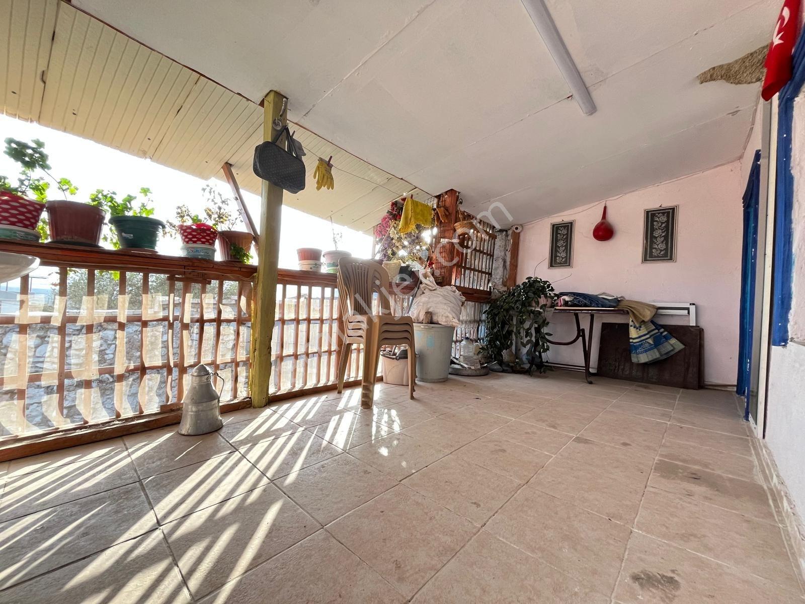 Sarıçam Köyünde Satılık Bahçeli 424 M2 Arsa İçinde Köy Evi — fotoğraf 4
