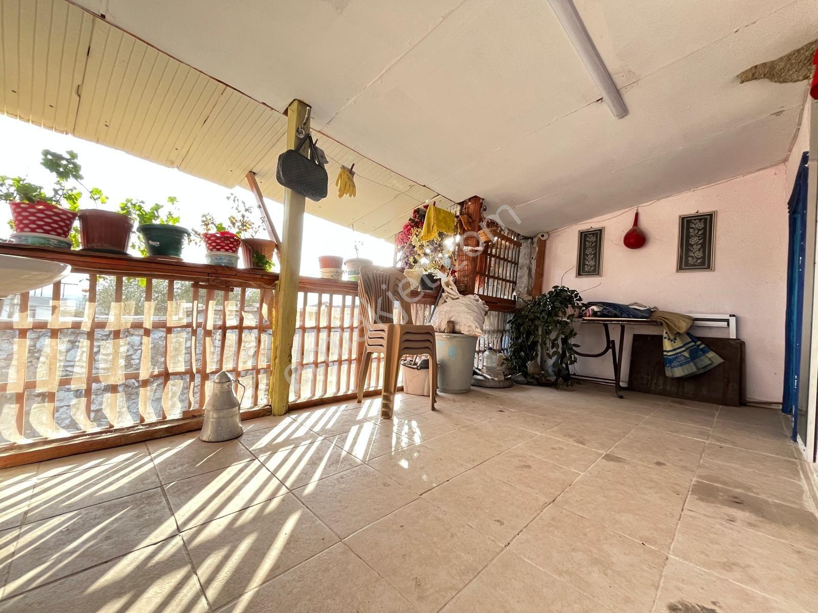 Sarıçam Köyünde Satılık Bahçeli 424 M2 Arsa İçinde Köy Evi — fotoğraf 5