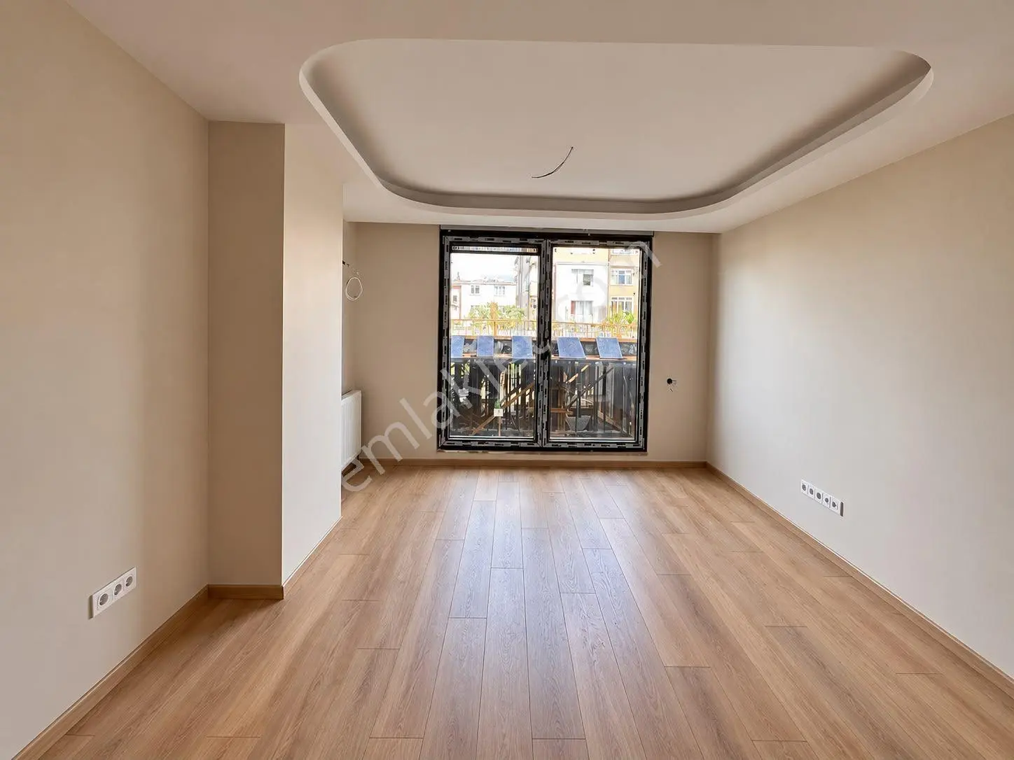 Kaçmaz'dan Altıntepe'de Merkezi Konumlu Lüx Ferah 2+1 — fotoğraf 2