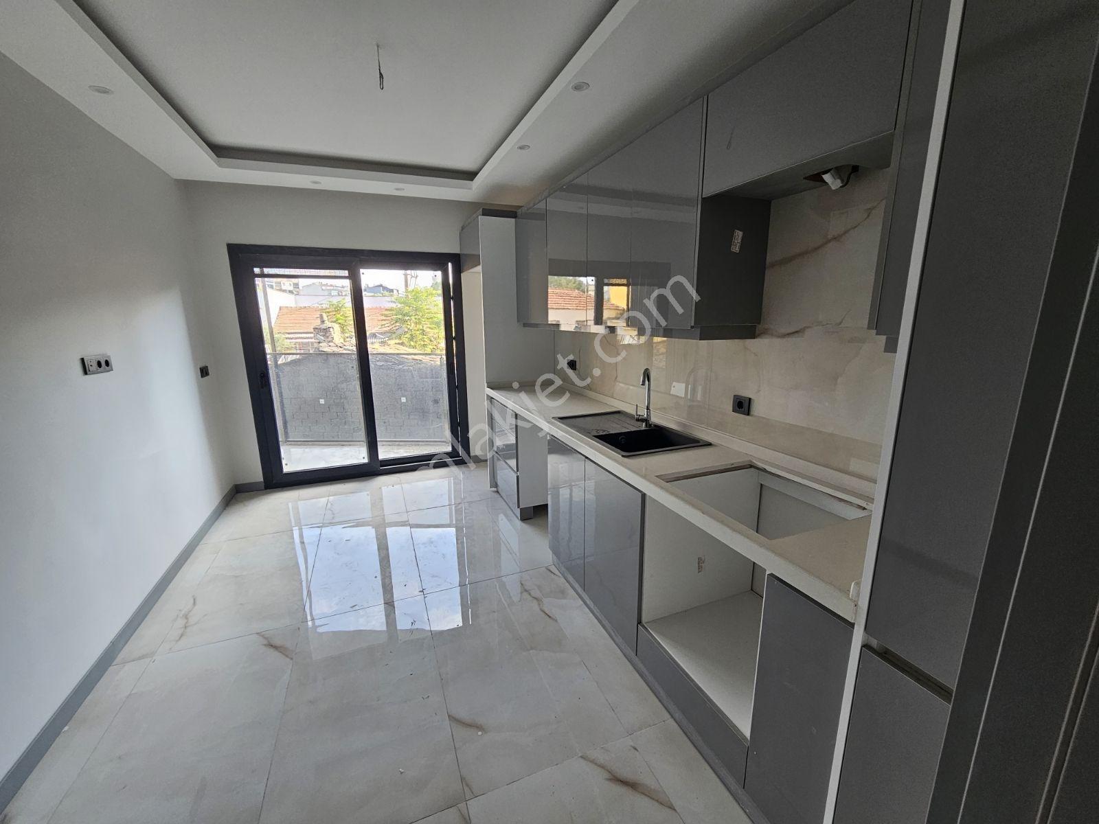 Söke Çeltikçi Mahallesinde 2+1 Geniş Ve Lüx Satılık Daire — fotoğraf 3