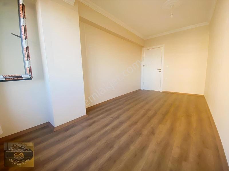 İsa Gayrimenkulden Çok Geniş Kullanışlı Sıfır 2+1 Daire — fotoğraf 8