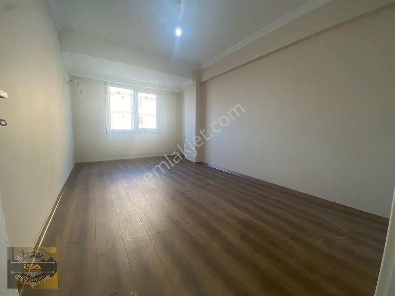İsa Gayrimenkulden Çok Geniş Kullanışlı Sıfır 2+1 Daire — fotoğraf 10