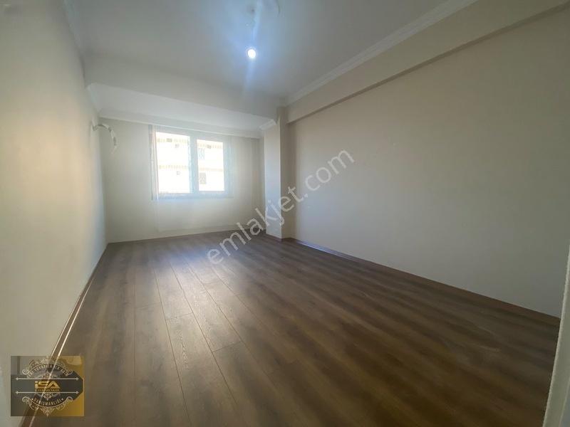 İsa Gayrimenkulden Çok Geniş Kullanışlı Sıfır 2+1 Daire — fotoğraf 11