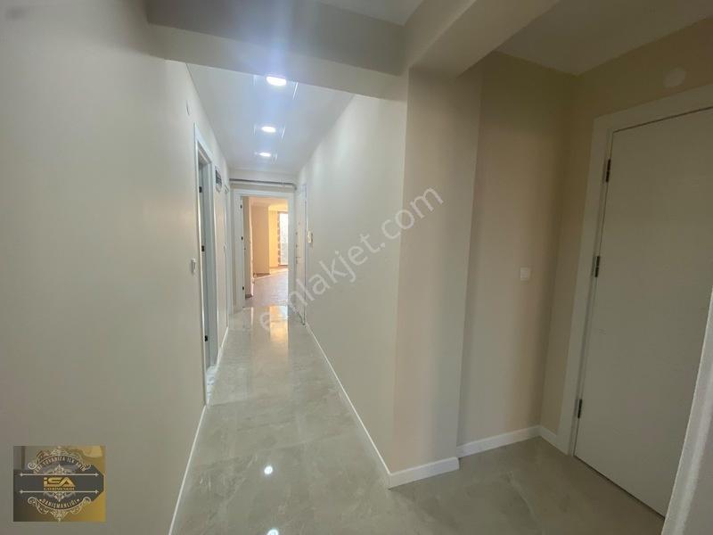 İsa Gayrimenkulden Çok Geniş Kullanışlı Sıfır 2+1 Daire — fotoğraf 12