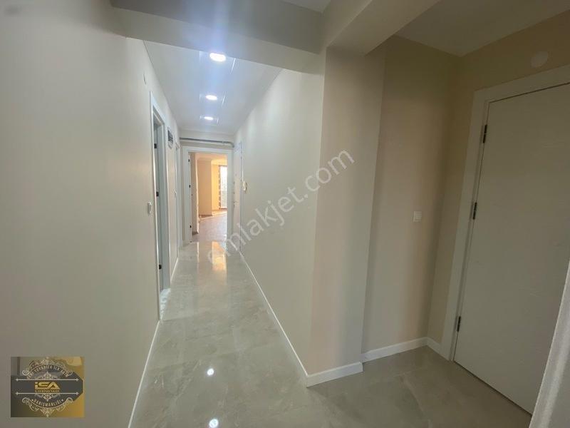 İsa Gayrimenkulden Çok Geniş Kullanışlı Sıfır 2+1 Daire — fotoğraf 13