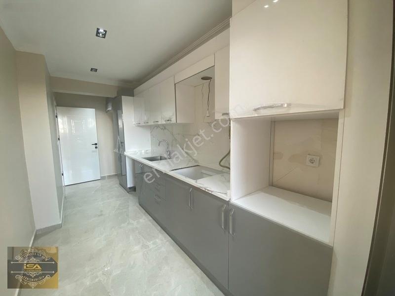 İsa Gayrimenkulden Çok Geniş Kullanışlı Sıfır 2+1 Daire — fotoğraf 16