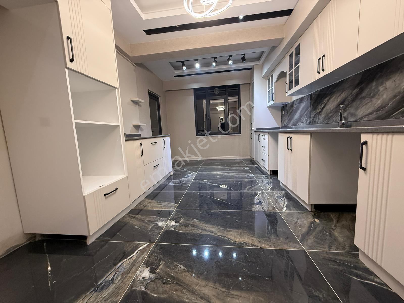 İkra’dan Satılık Lüx 4+1 Full Köşebaşı Daire — fotoğraf 8