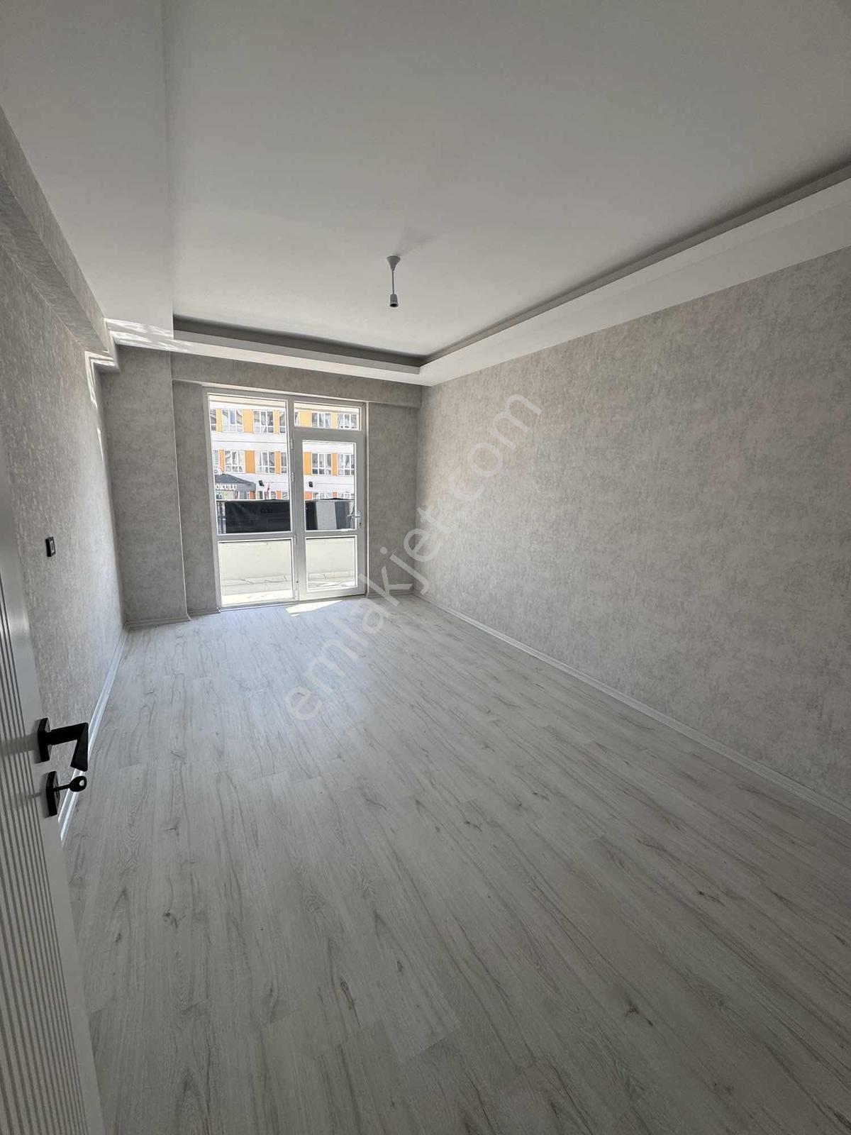 Cengizler'den Hamzaoğlu'nda Satılık 3+1 Yüksek Giriş Daire — fotoğraf 8